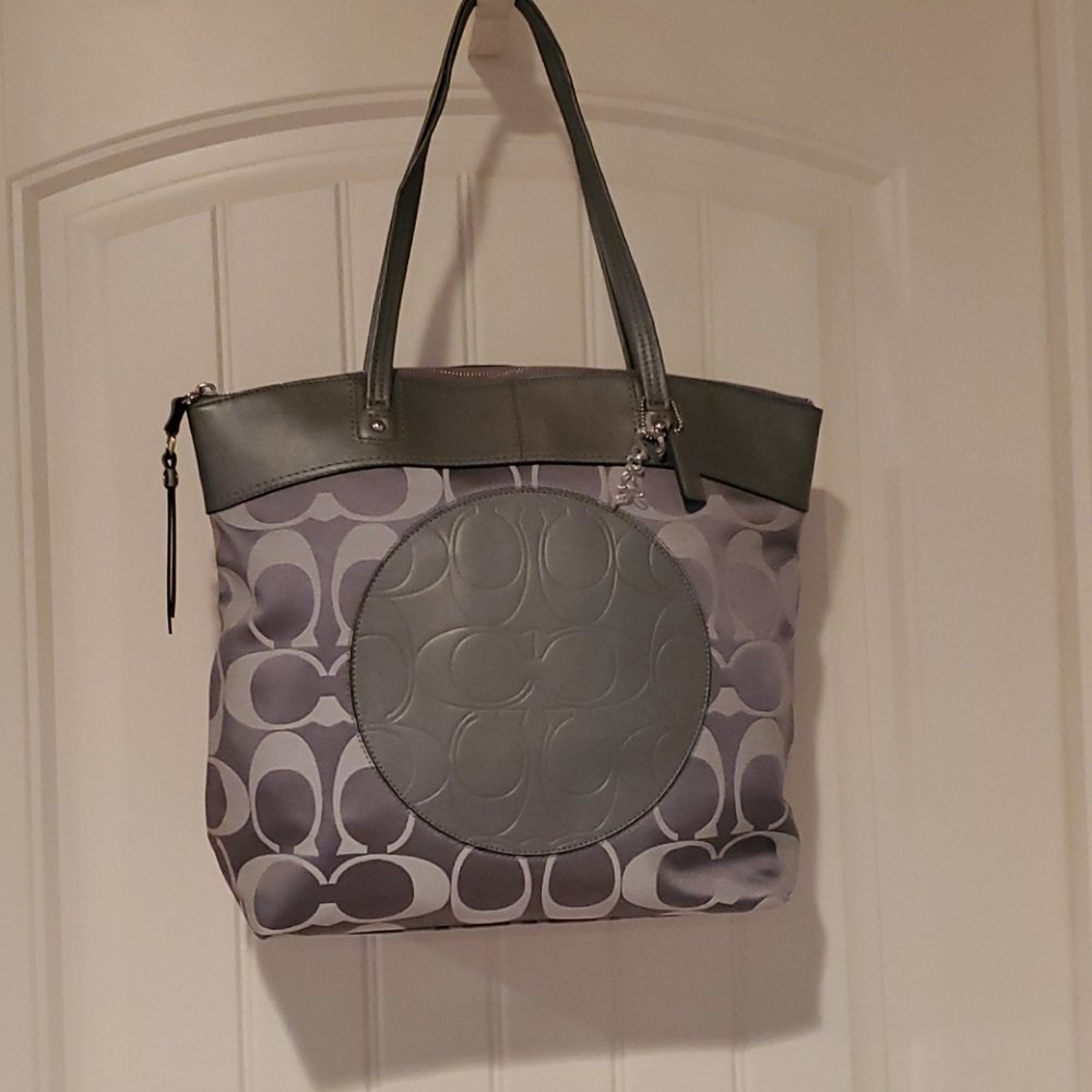 Coach Signature Tote